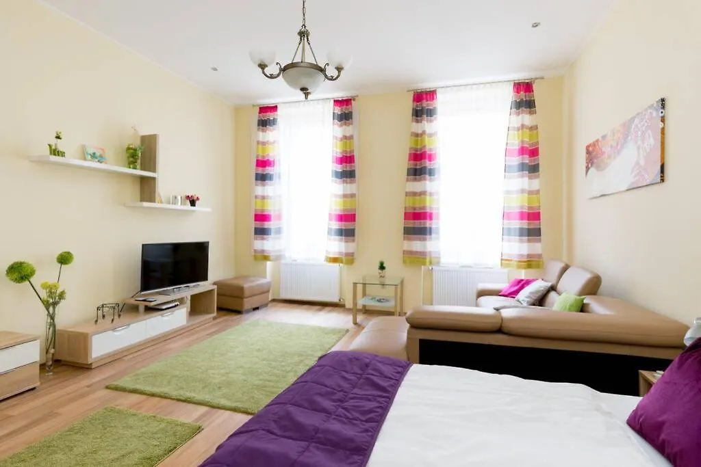 Luxury Apartment In The City Center Budapest